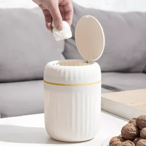 mini trash can, desktop trash can, desktop trash bin, mini desktop trash can